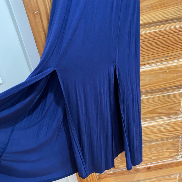 Lulu’s navy strappy midi dress with tags - Picture 3 of 4